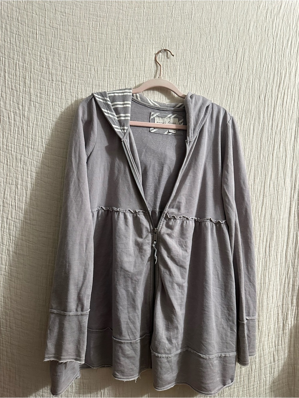 Evy's Tree zip-up hoodie features a tiered ruffle design Sz medium